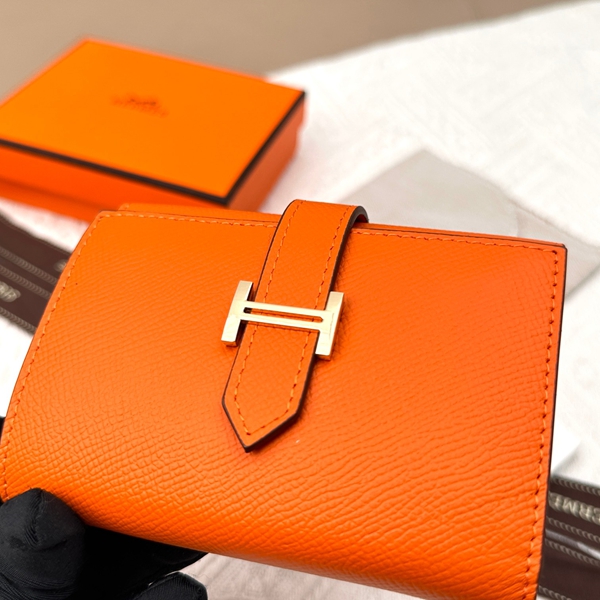 エルメス財布コピー側面デザイン